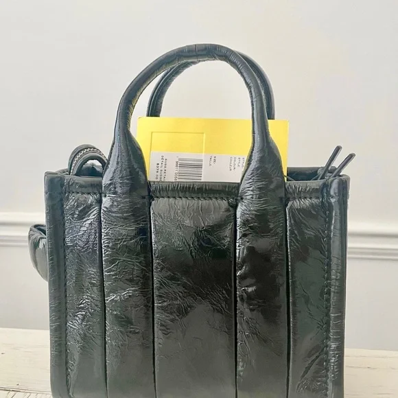 ❌❌Sold❌❌ New Marc Jacobs Micro Tote - Picture 4 of 7